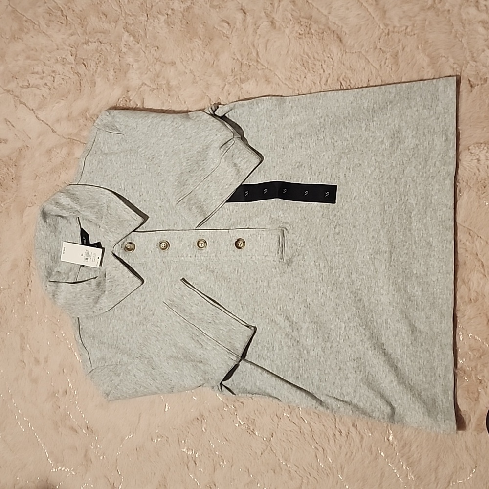 Banana Republic's women's polo size is extra small.